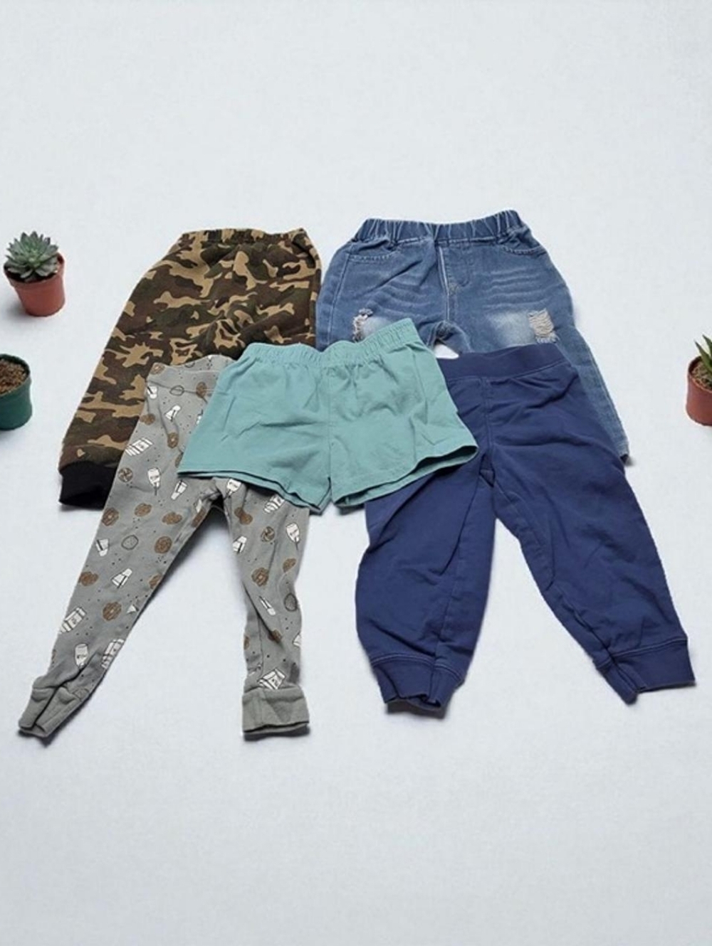 Lot of 5 Boys Clothes 12-18 Months Pants Jeans Shorts